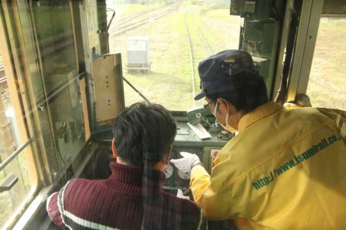 キハ30運転体験の様子