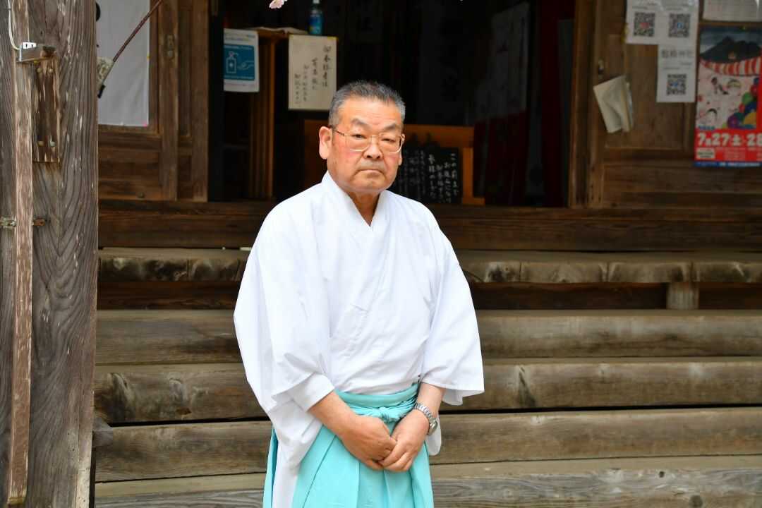 福島県耶麻郡にある磐椅神社の宮司である伊東政則さん