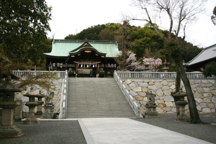 香川県高松市にある石清尾八幡宮の境内