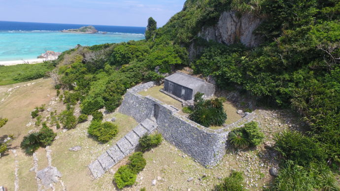 いぜな島にある伊是名玉御殿