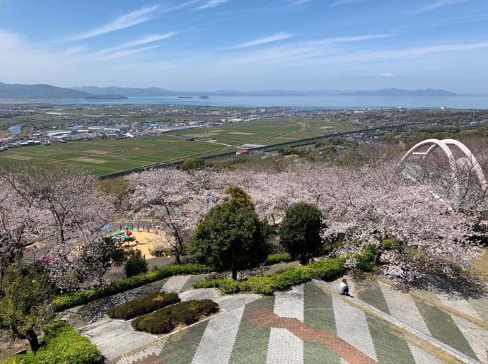 出水市にある東光山公園の展望台から見えるまちなみ