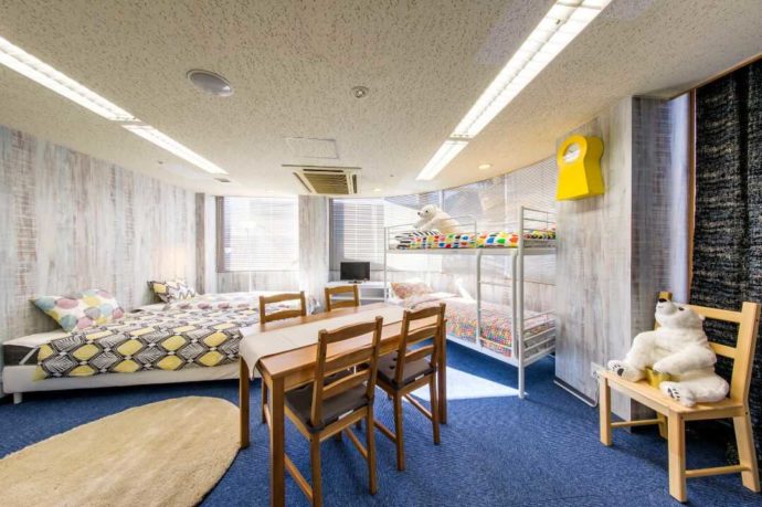 道の駅伊豆のへそにある「HESO Hotel」のファミリー向けの部屋