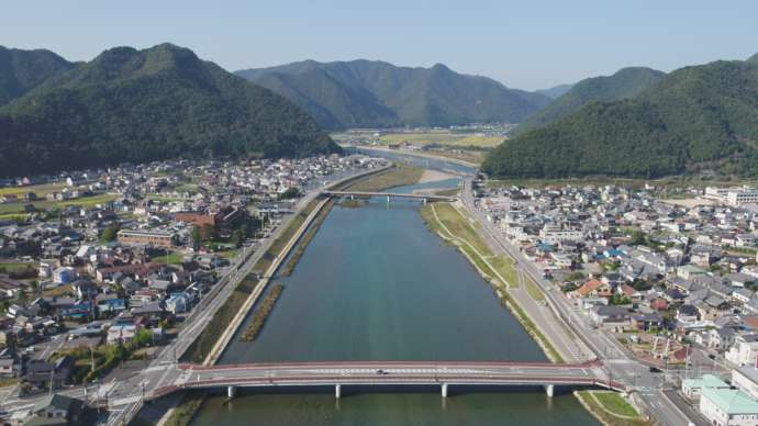 上郡町を流れる千種川