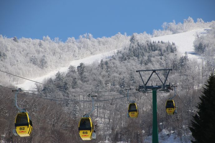 北海道旭川市にあるカムイスキーリンクススキー場のゴンドラ