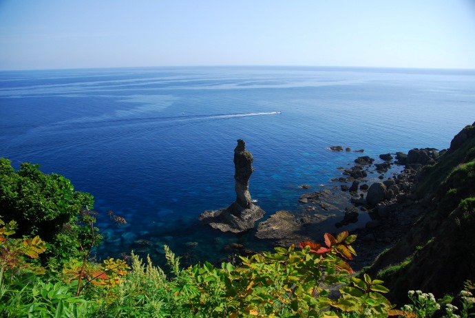 積丹町の女郎子岩