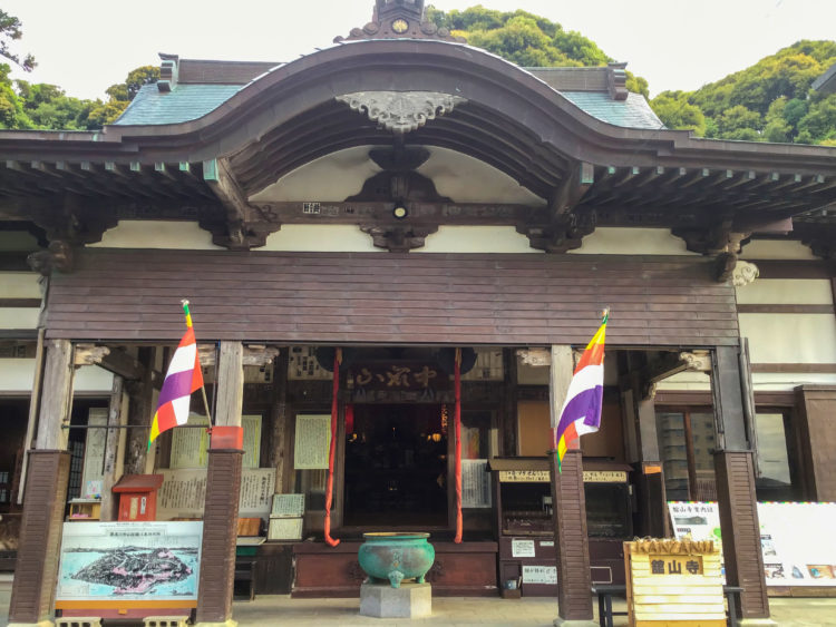 静岡県浜松市・浜名湖にある縁結びのご利益がある舘山寺