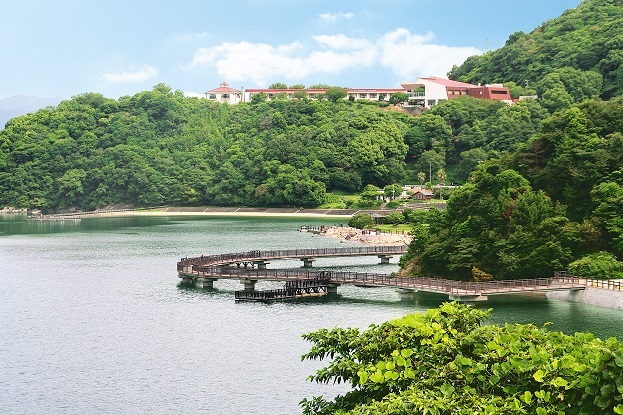 笠戸島家族旅行村から近い海上遊歩道