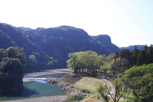 宮崎県児湯郡木城町に流れる小丸川とその周りの景色