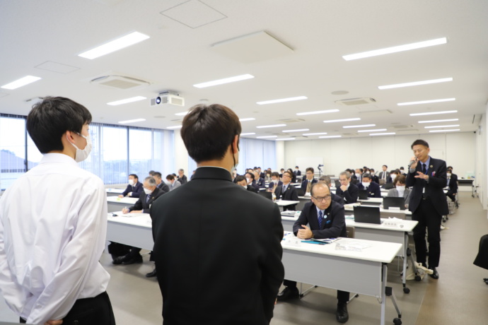 菊川市の高校生まちづくりプレゼンの様子