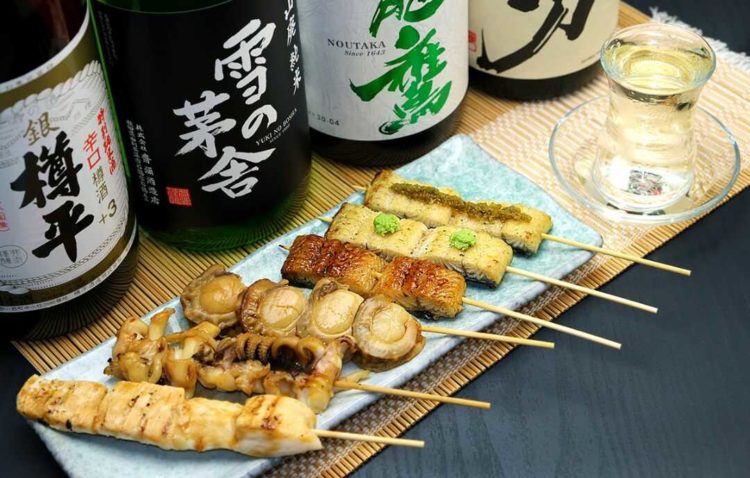 東京都にある「金のうなぎ 中村橋店」の串焼き全部盛り