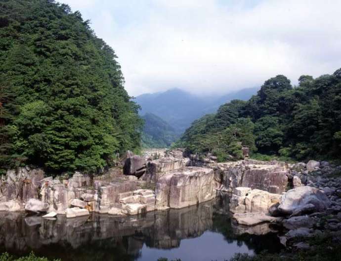 寝覚の床の朝の風景