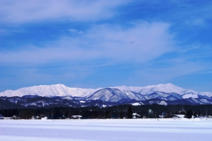 雪景色の飯豊山（いいでさん）（冬）