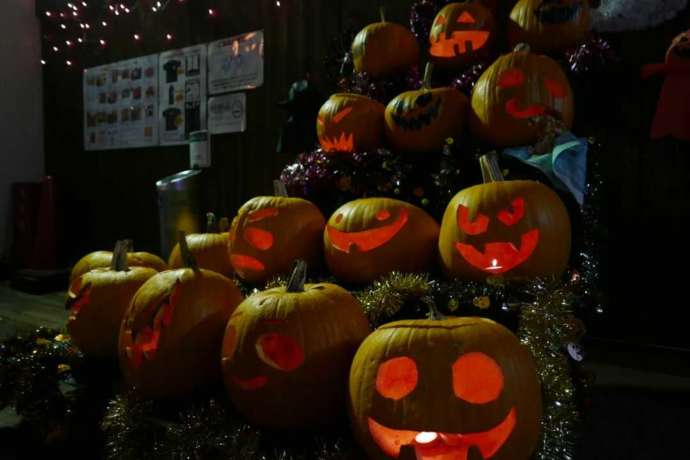 北海道帯広市にある「北の屋台」でのハロウィンの飾り付け