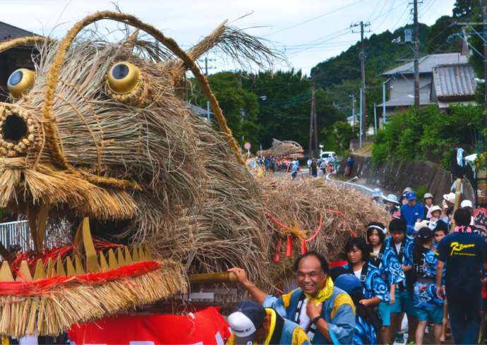 清流祭のパレードの様子