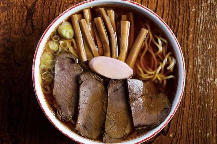 かめや食堂の馬肉ラーメン