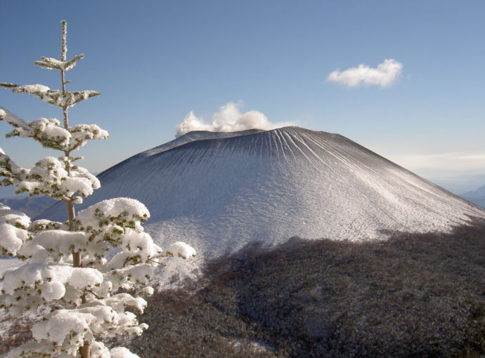 冬の浅間山