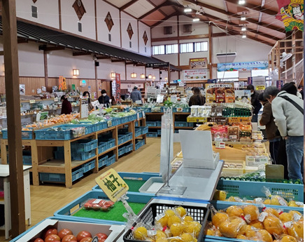 道の駅潮見坂の店内