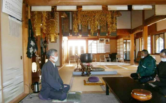 山梨県笛吹市にある廣徳寺の坐禅会