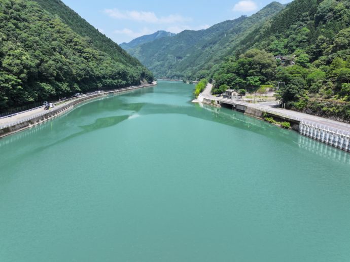 球磨村の真ん中を流れる球磨川の全景