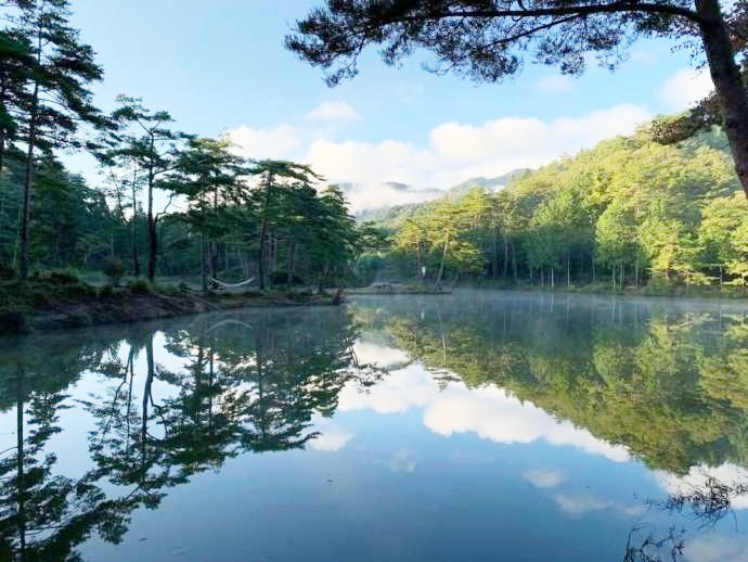 早朝のおおぐて湖の様子