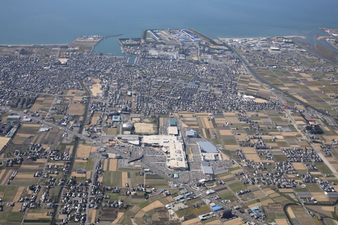 松前町の空撮による全景