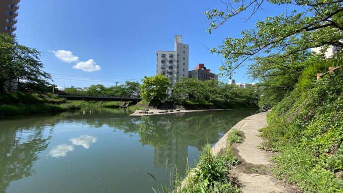 松川遊覧船の折り返し地点の風景