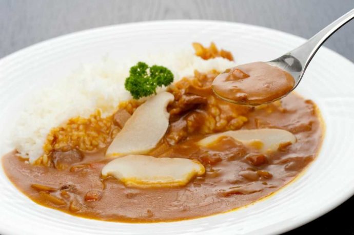 あわび茸を使った「あわび茸カレー」の写真