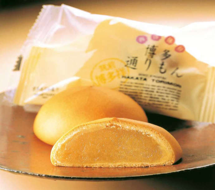 白あんが特徴の明月堂の博多通りもん