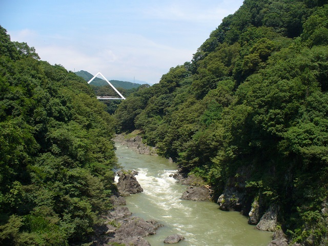 群馬県みどり市大間々町にある高津戸峡の夏の様子