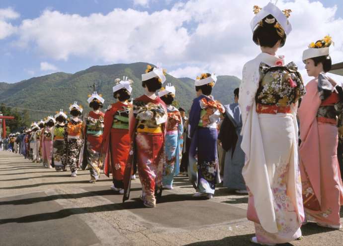 会津田島祇󠄀園祭の花嫁行列