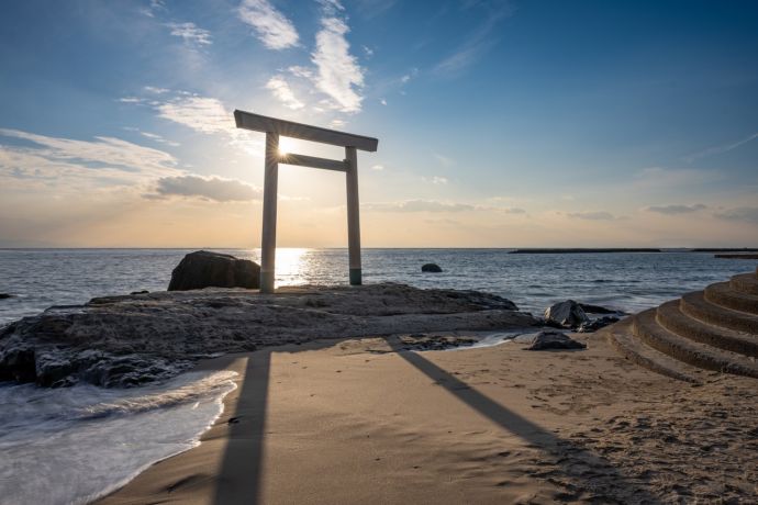 夕日が沈むつぶてヶ浦