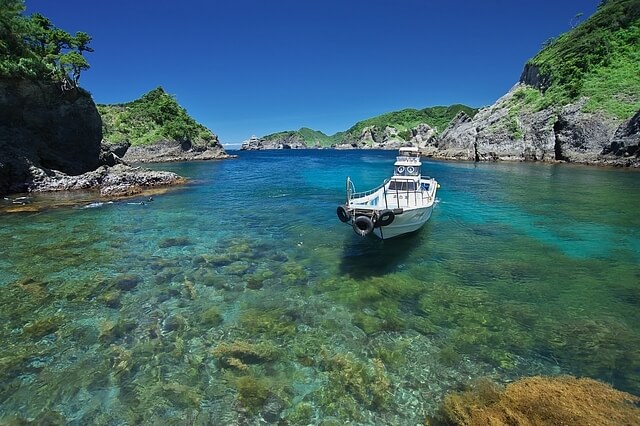 ヒリゾ浜の海岸