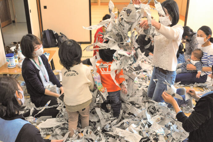 南牧村の子育てサロンの様子