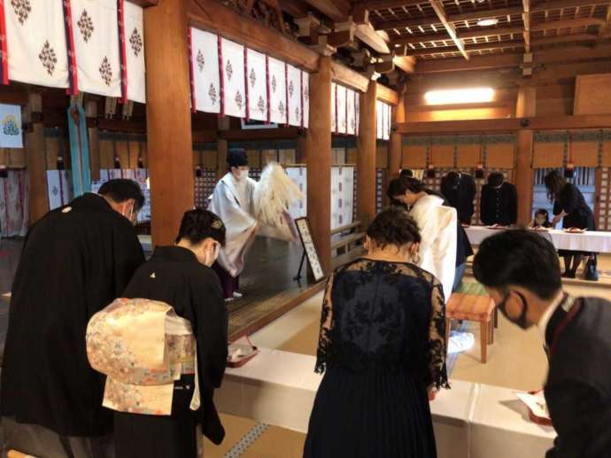 飛驒一宮水無神社の神前式の様子