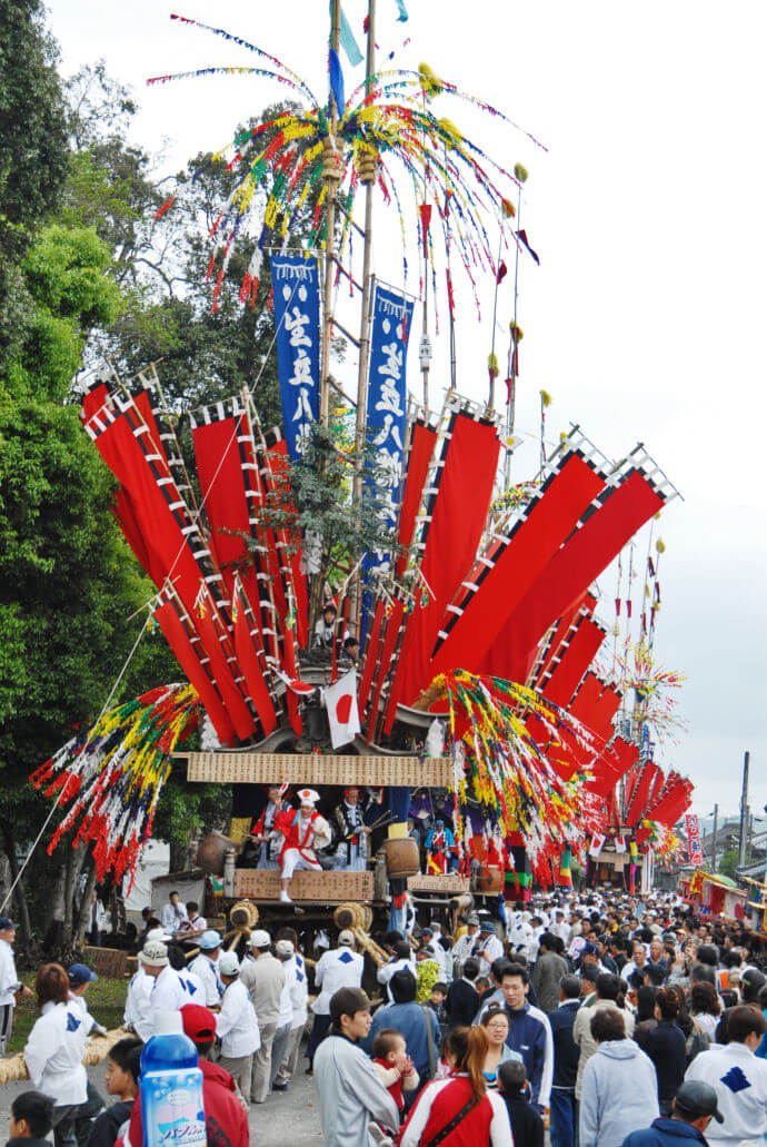 生立八幡神社山笠の様子