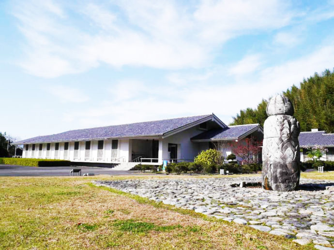 奈良文化財研究所飛鳥資料館の全景