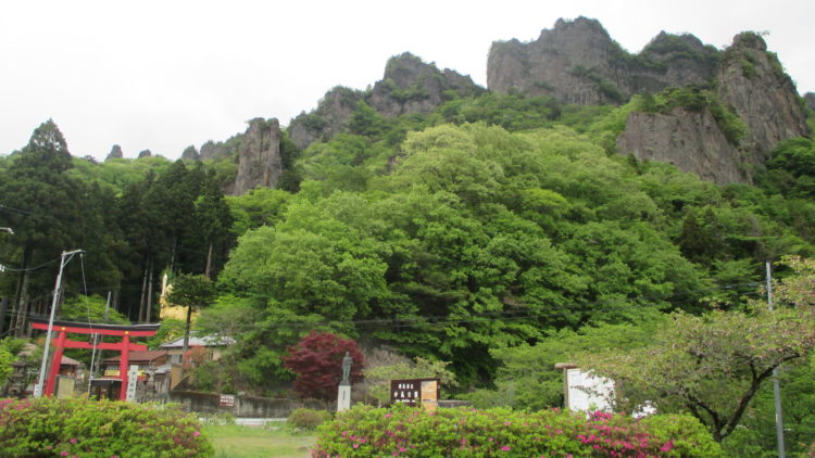 中之嶽神社で縁結びの願いが叶ったら御礼参りに行くべきか