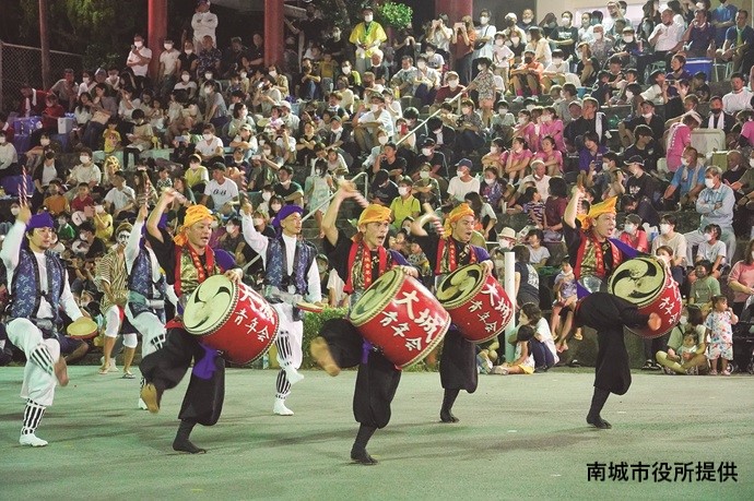 南城市の伝統芸能であるエイサー