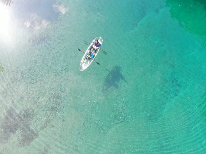 高知県仁淀川町宮崎の河原でのカヤック体験