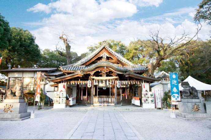 曩祖八幡宮の本殿