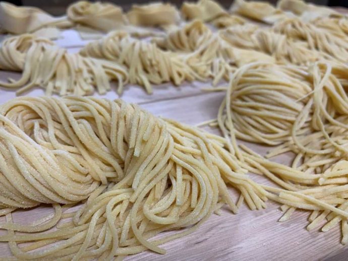 「TRATTORIA BIVACCO」の自家製手打ちパスタ