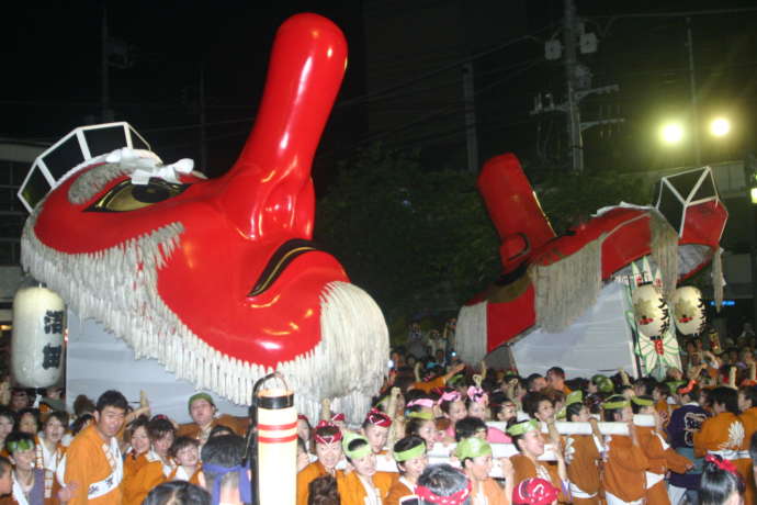 沼田市の沼田祭りの大天狗面みこし