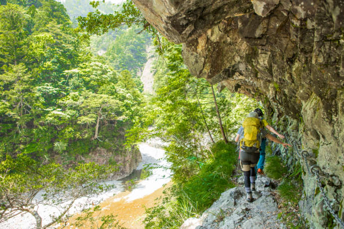 ウォーキングのスポットとしても人気のある大杉谷登山口近くの大日嵓（だいにちぐら）