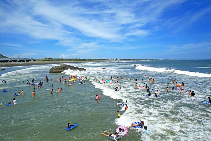 大磯の海水浴場の様子