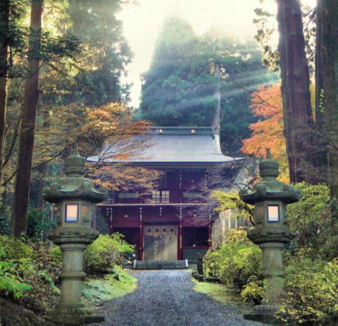 御岩神社について