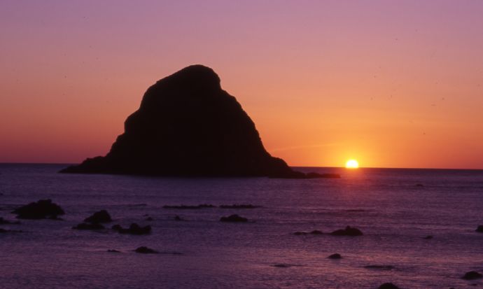 夕暮れ時の無縁島