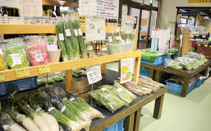 道の駅奥津温泉のふるさと物産館の野菜コーナーその1