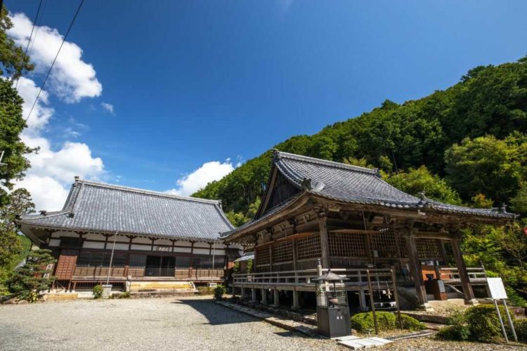 和歌山県那智勝浦町にある「大泰寺」の外観