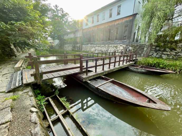 八幡堀めぐり運航中に見える浮橋