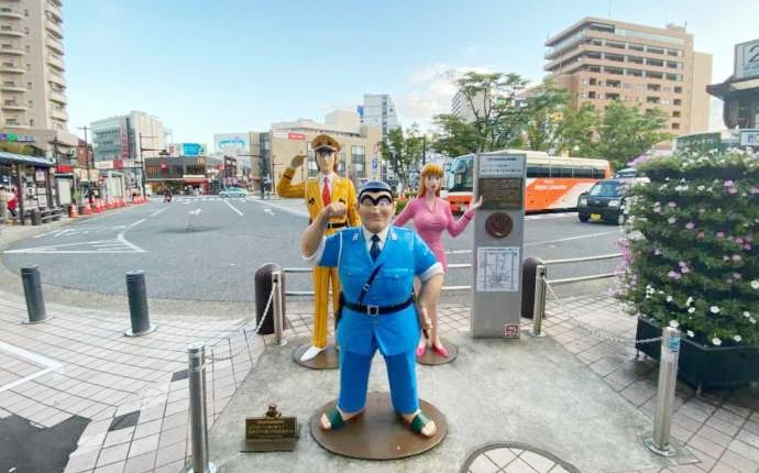 亀有駅周辺にあるこち亀像